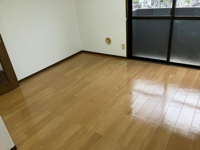 リバーステージ リビング