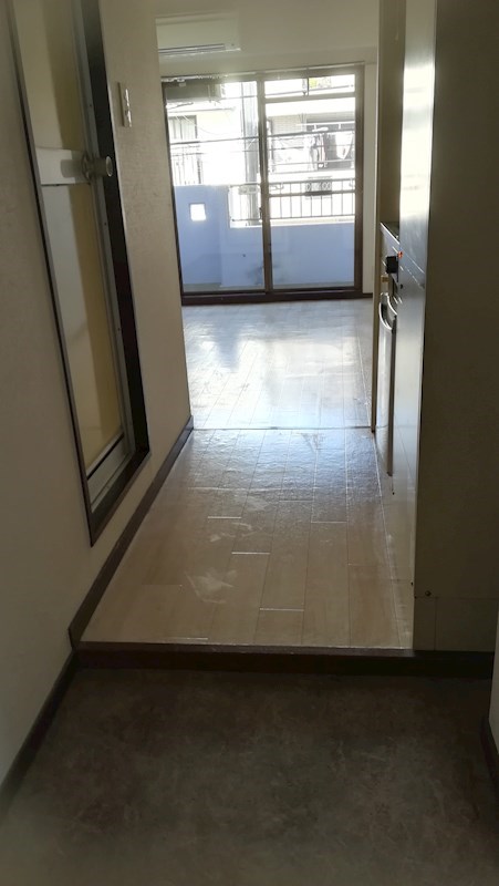 ドール大堀 玄関
