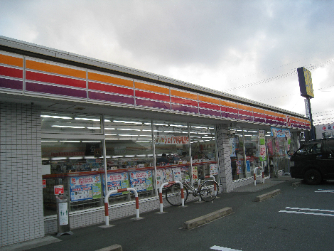 カシス コンビニ
