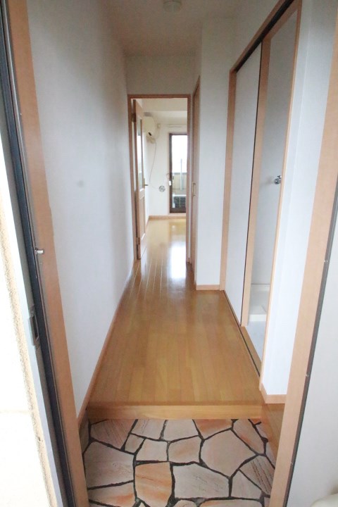 牛久中央ビル 玄関
