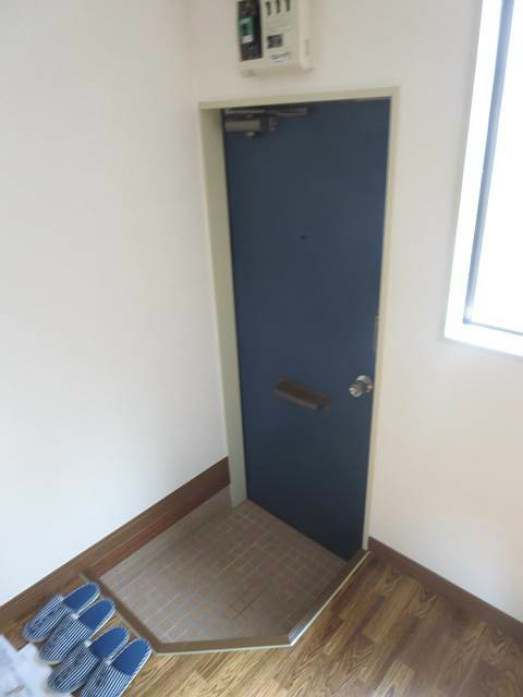 新田ＦＧ棟 玄関