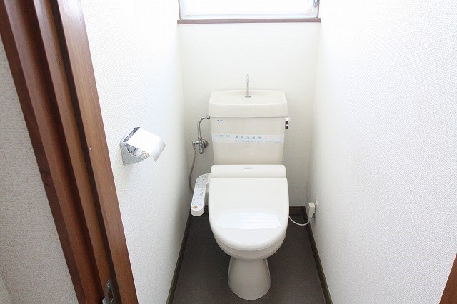 山名町貸家 トイレ