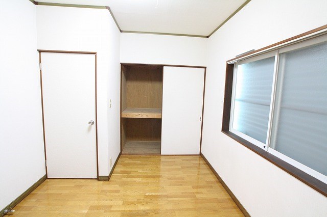 山名町貸家 収納