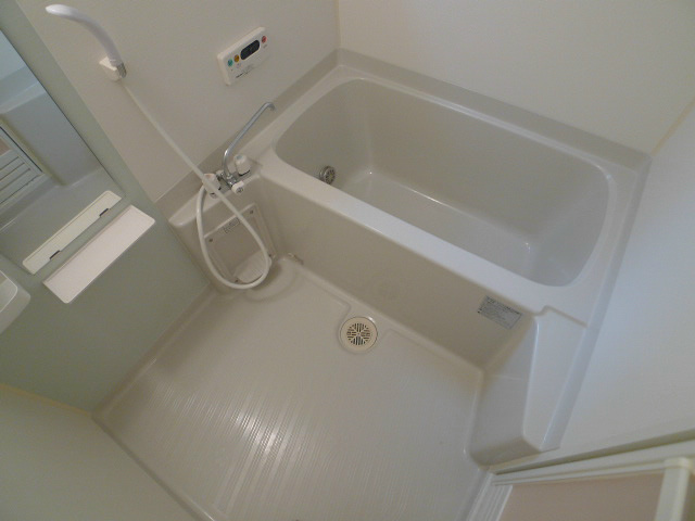 ジェルメ・ウエストⅡ 風呂画像