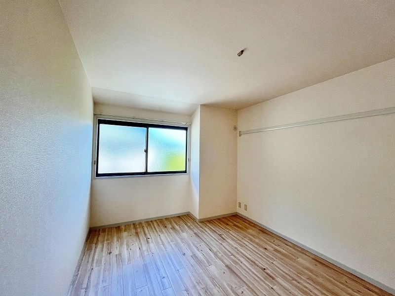 エヴァーグリーン紫の池　Ｃ棟 ベッドルーム