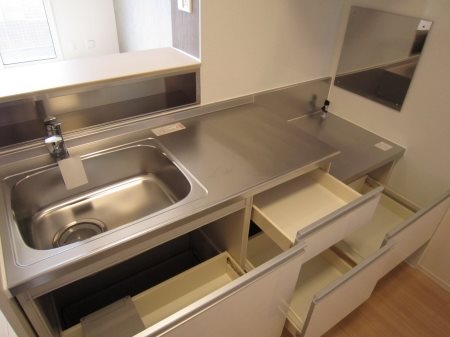 セジュール・フーキＣ キッチン