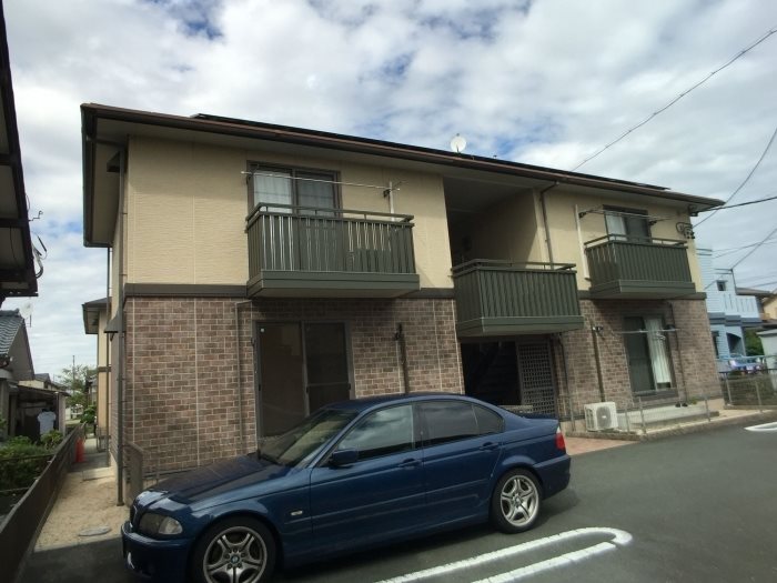 トゥール・ビヨン B 102号室 外観