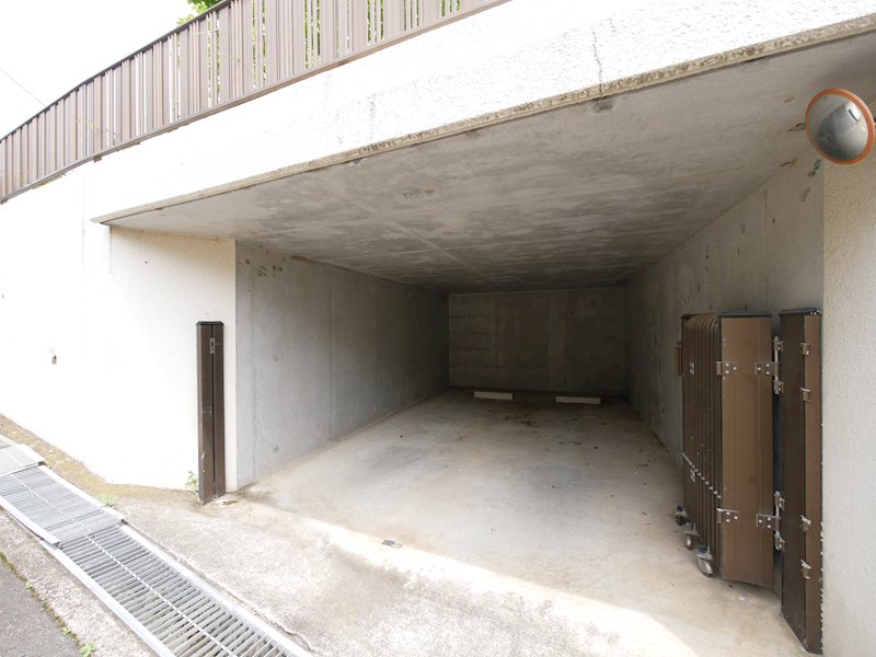 東大沼町1丁目太田住宅 駐車場