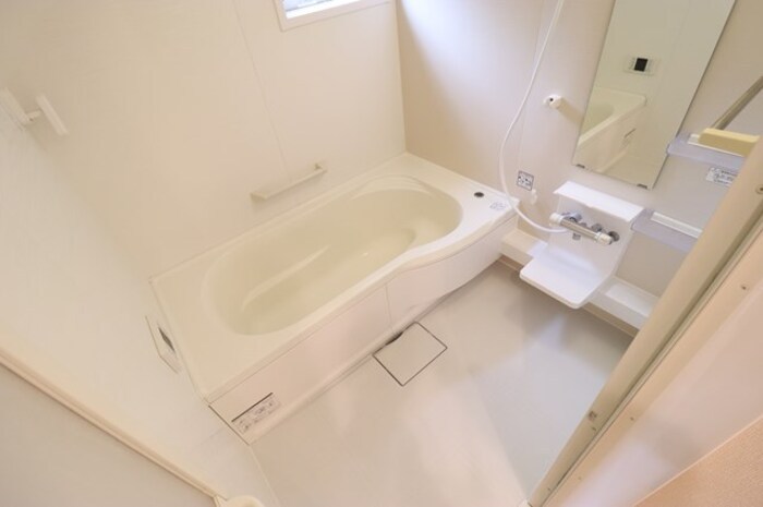 ウィステリア 風呂画像