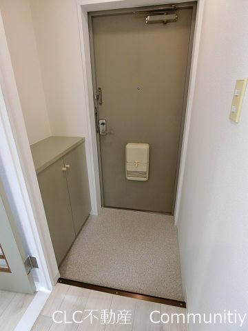 第2レクコーポ舞浜 玄関