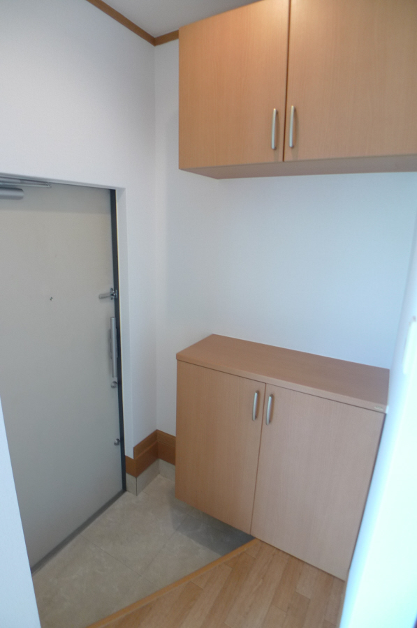 メゾン佐野 玄関