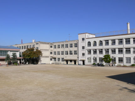愛知県名古屋市東区黒門町 小学校