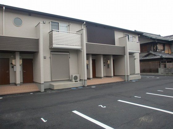 棒屋第五下池ハイツ  駐車場