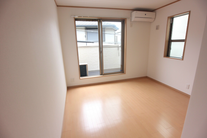 ワコーレヴィアーノＳＵＭＡ須磨寺 リビング