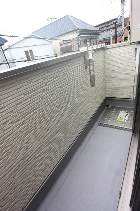 ワコーレヴィアーノＳＵＭＡ須磨寺 ベランダ