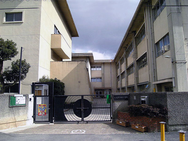 ハウス紫陽花 小学校