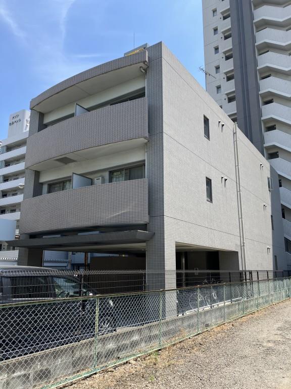 アルジャン・トゥール 外観