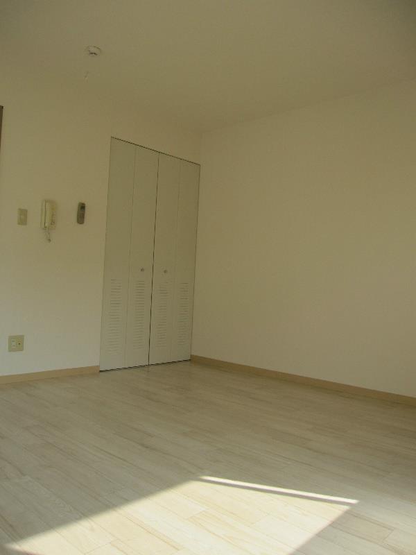 アルジャン・トゥール 玄関