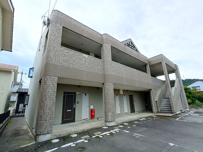クレスト 外観