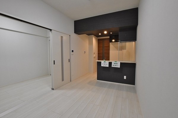 アクシオ三萩野 リビング