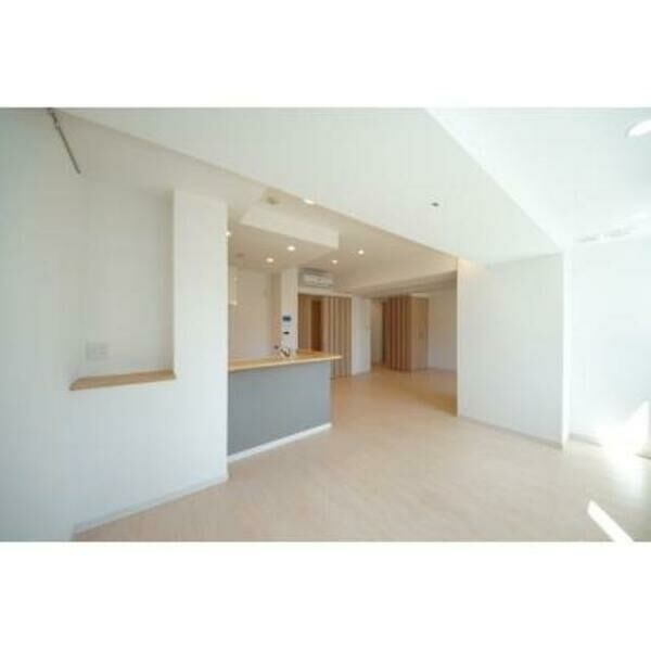 ルーエ錦 リビング