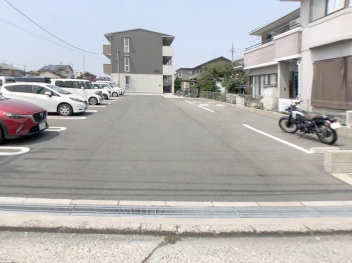 ＣＨＡＲＭＥ Ⅱ 駐車場