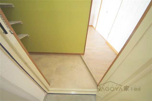 プロスパー第8ビル 玄関