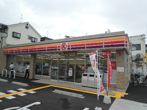 メゾンモチの木 コンビニ
