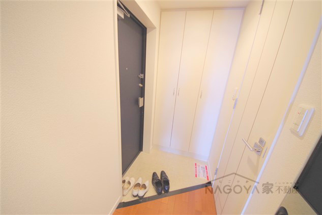 プレサンス覚王山Ｄ－ｓｔｙｌｅⅡ 玄関