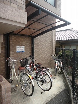 エトワール河地 駐車場