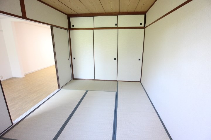 大幸ハイツ ベッドルーム
