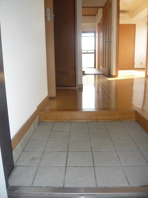 エクセレント松田  玄関