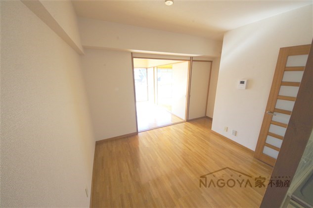 リバーエイト南分 リビング