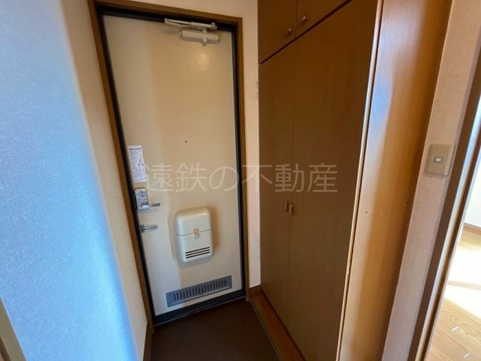 アネーロＳＴ 玄関