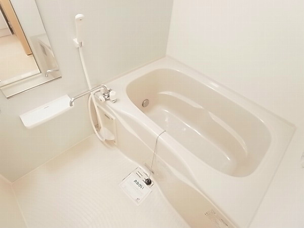 シエル　コリーヌ 風呂画像