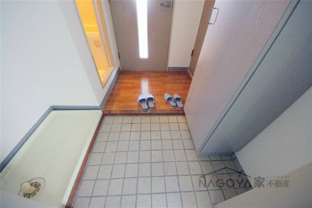 アーバン塩付 玄関