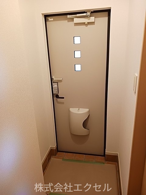 クレセール聖蹟 玄関