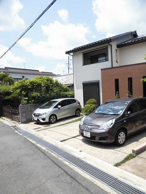 ハーミティジ槇 駐車場