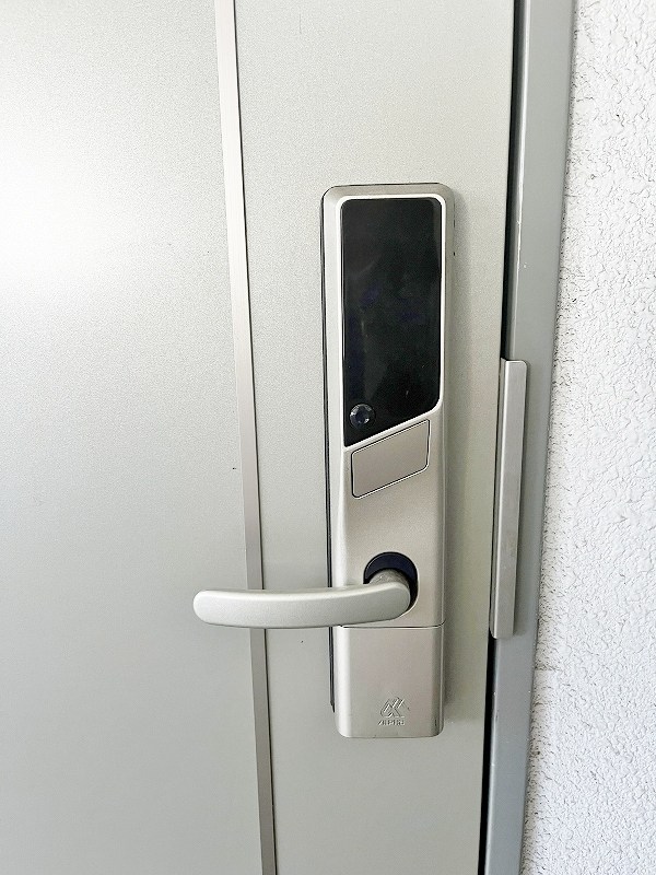 フェリシエ馬借 玄関