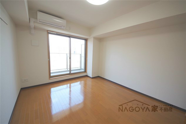 アーバンフラッツ伏見 リビング