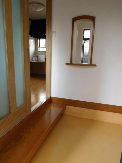 出田貸家 玄関