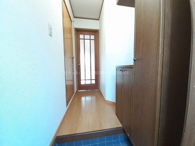 バイオレットI 玄関