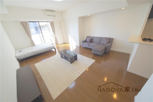 グラヴィス鶴舞 リビング