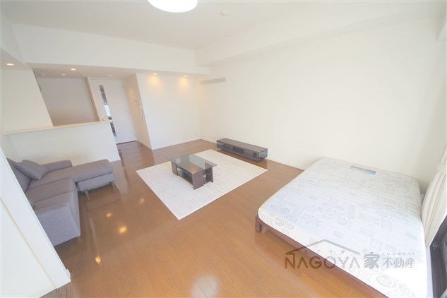 グラヴィス鶴舞 ベッドルーム