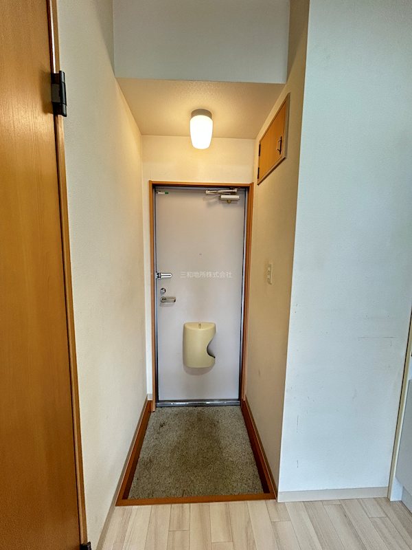 ポラスタ田中町 玄関
