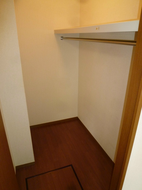 ドルフ・花みずきＫ その他3