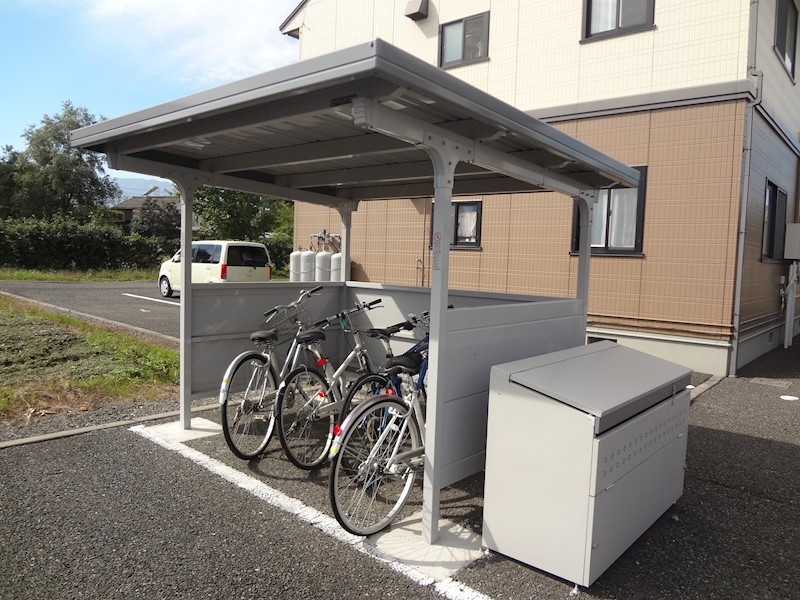 サンシャイン桃乃井 駐車場