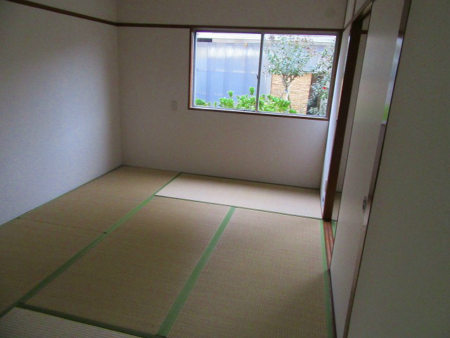 森田マンション ベッドルーム