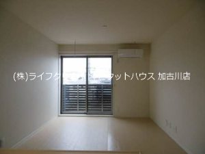 セントリビエ下滝野　Ｃ棟 リビング