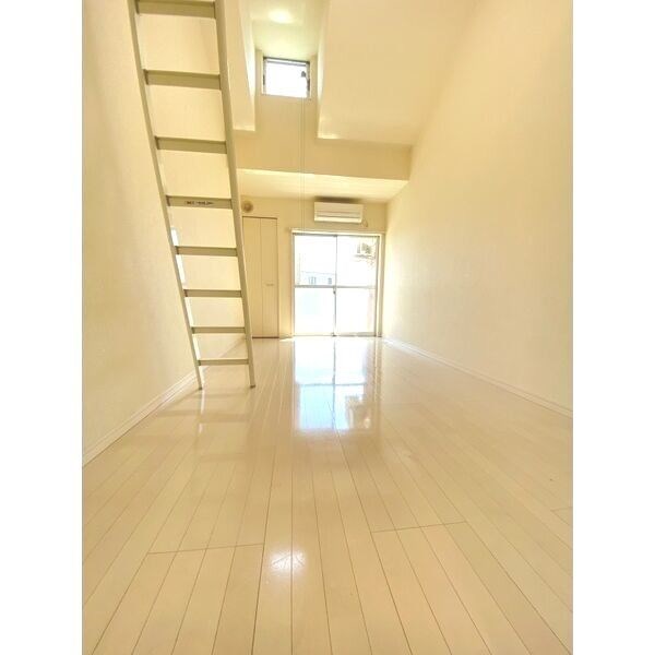 Merivale リビング